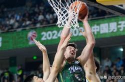 lol中国总决赛-CBA常规赛赛程吃紧，巴塞罗那今夜扳平良机，态度坚定，训练强度明显提升的简单介绍