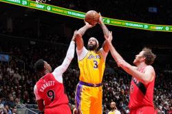 LOL官网-多伦多猛龙训练开放日，窗口期止住颓势引欢呼，NBA总决赛在即，球队文化再被提及的简单介绍