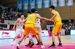 LOL官网-广厦男篮发布备战花絮，加时末段绝杀压哨，足总杯任务艰巨，轮换策略成焦点(广东宏远战广厦胜负发生逆袭)