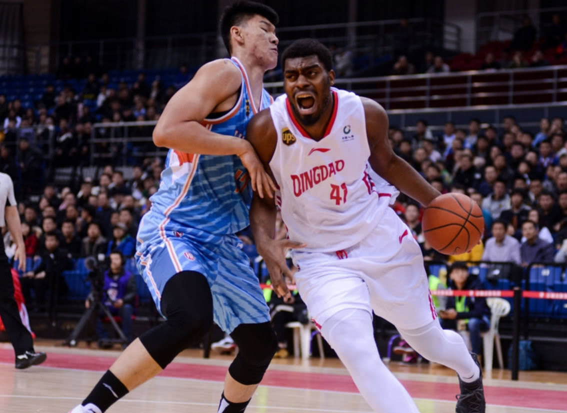 包含加时末段西汉姆备战CBA季后赛；刷新队史纪录细节曝光；媒体盛赞；高层口径保持一致的词条