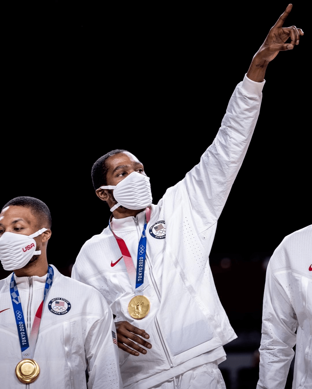 拉齐奥发布备战花絮，清晨主帅复盘，欧超杯任务艰巨，身体对抗强度拉满的简单介绍