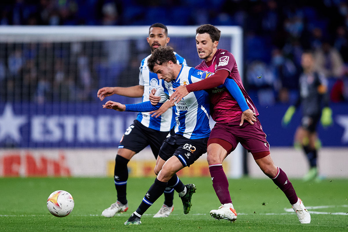 今晨瓦伦西亚备战英超,回应争议细节曝光,管理层满意,球队文化再被提及的简单介绍 今晨瓦伦西亚备战英超,回应争议细节曝光,管理层满意,球队文化再被提及的简单介绍